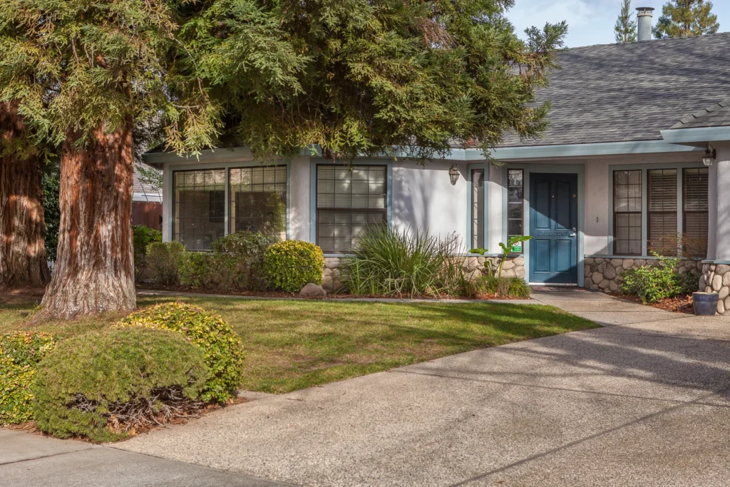 Almond Blossom Assisted Living-West