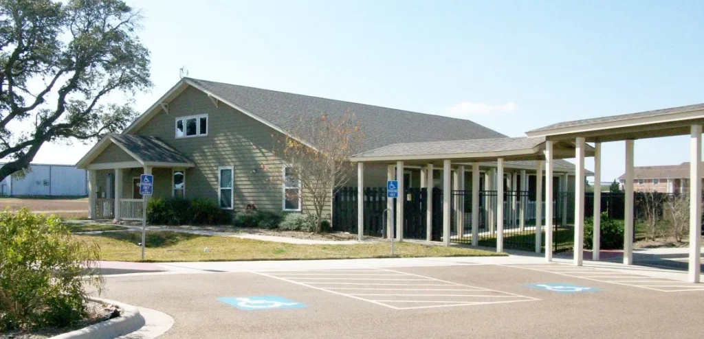 Alzcare Of Dewitt County Assisted Living