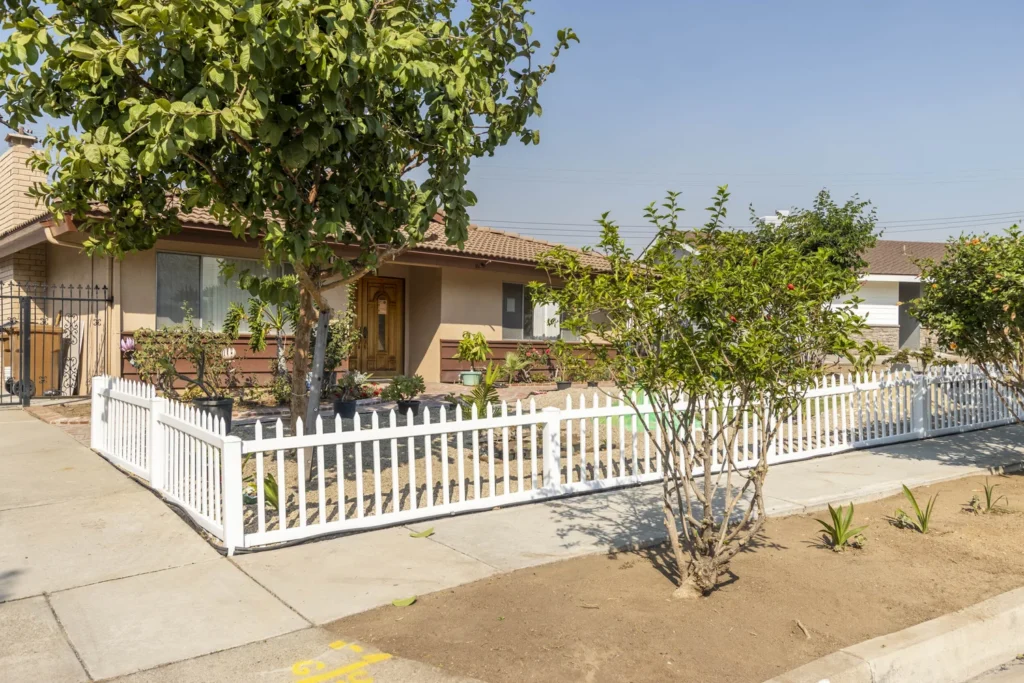 Crown Manor At Paseo Grande