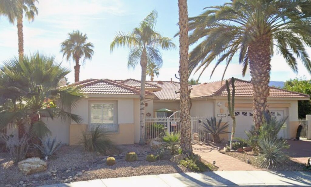 Emerald Rose Garden 2