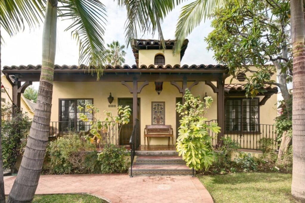 Exclusive Raya’S Paradise, Inc.