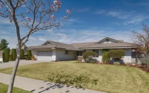 In R Great Hands – Stevely