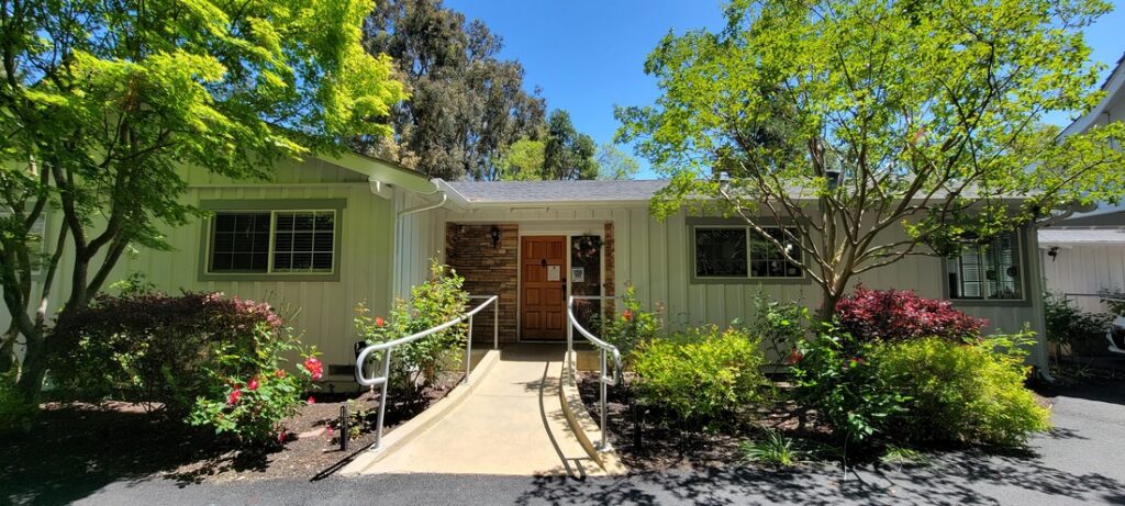 Moraga Retreat Care On Woodford
