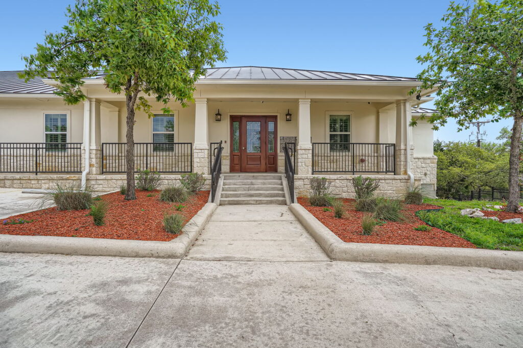 Onestone Oak Senior Living Llc