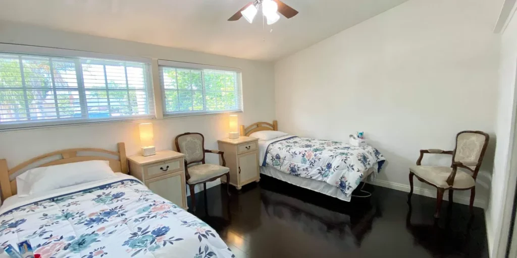 Sunrays Board &Amp; Care