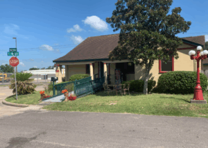 White’S Cottage Center