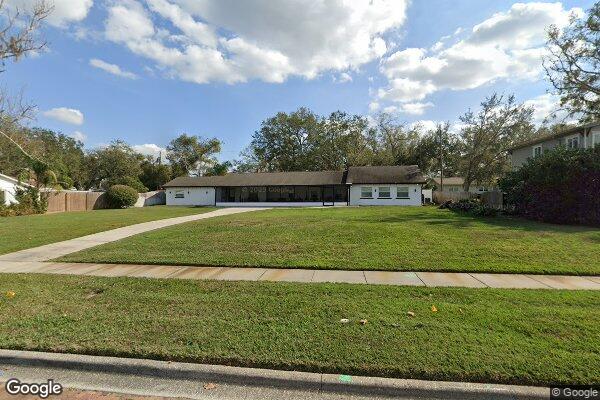 Gardens At Lakeview (The)