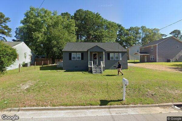 Quaint & Cozy 3-Bedroom Home