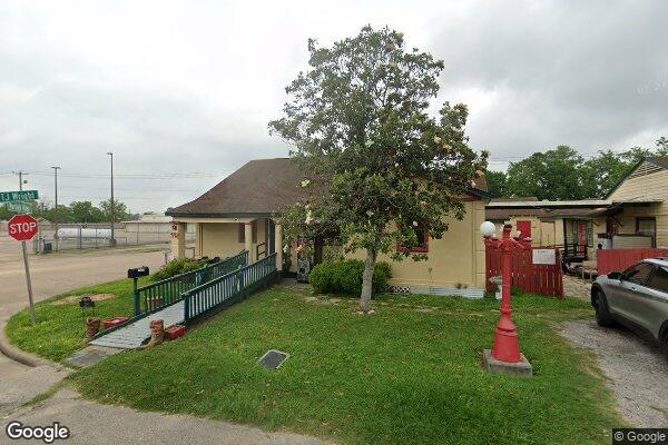 White's Cottage Center