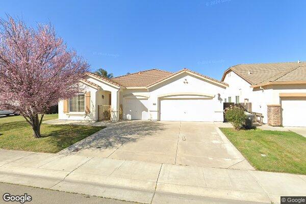 Stetson Court Living