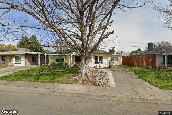 Wholesome Elderly On Argo