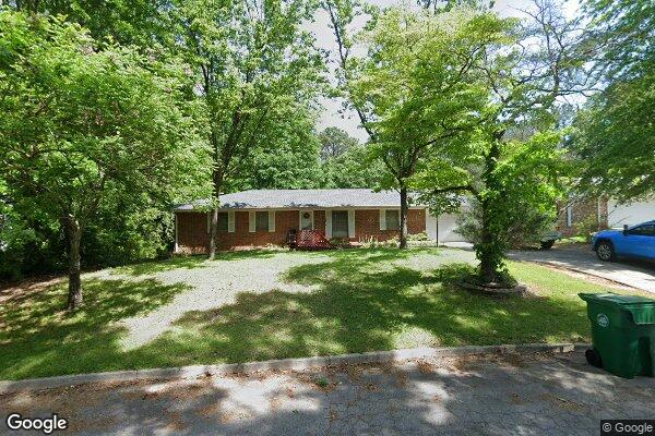 J & D Comfort Living