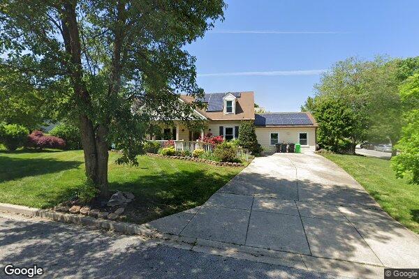 Queen's Court Assisted Living, Llc