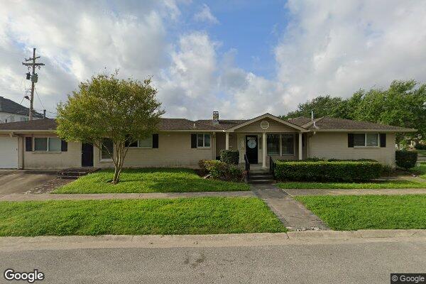 Lakeview House-Level 1