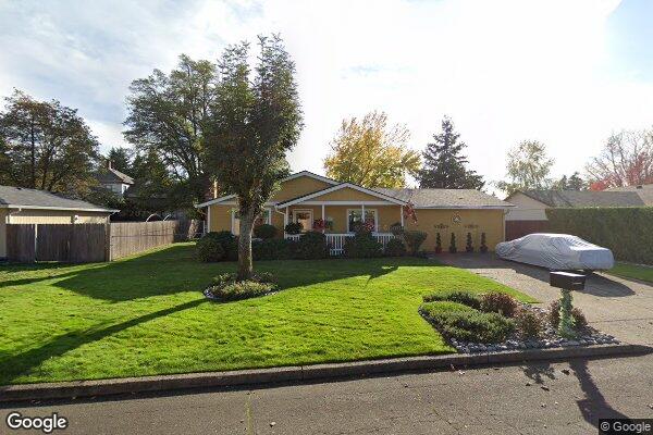 Deluxe Family Home Llc